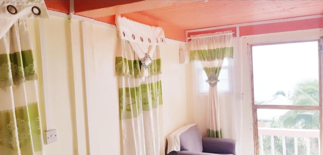 "Sunrise Inn" Nature Island Dominica Penville Bagian luar foto